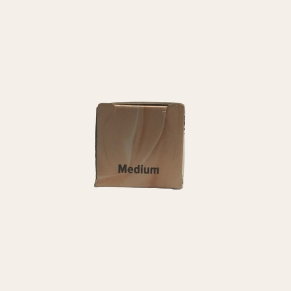 It Cosmetics bye bye under full coverage anti-aging waterproof concealer Medium - Picture 2 of 3